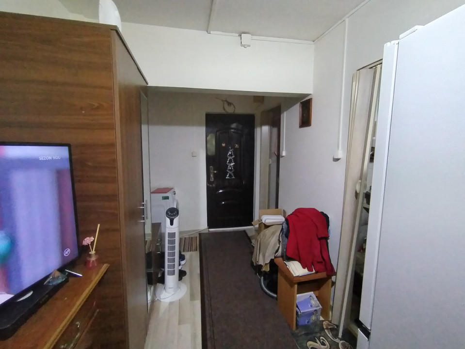 Apartament cu o camera de vanzare in zona Buziasului 6, foxfort.ro