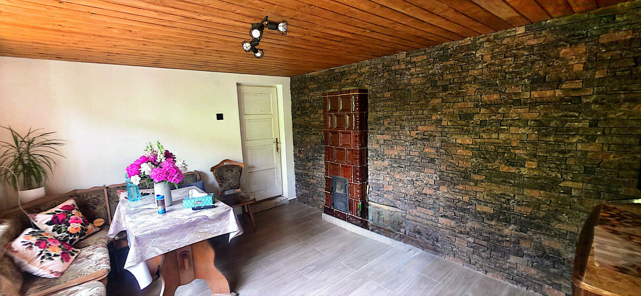 Casa individuala cu 5 camere de vanzare in localitatea Minis 8, foxfort.ro
