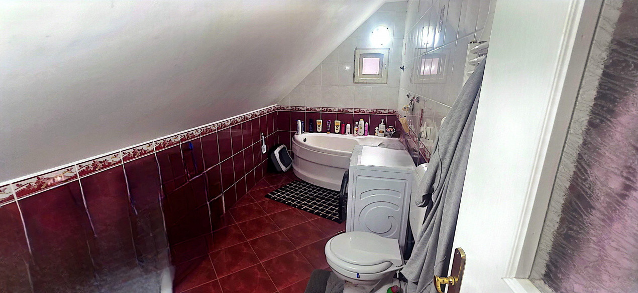 Casa individuala cu 5 camere de vanzare in localitatea Minis 11, foxfort.ro