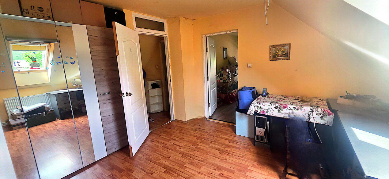 Casa individuala cu 5 camere de vanzare in localitatea Minis 13, foxfort.ro