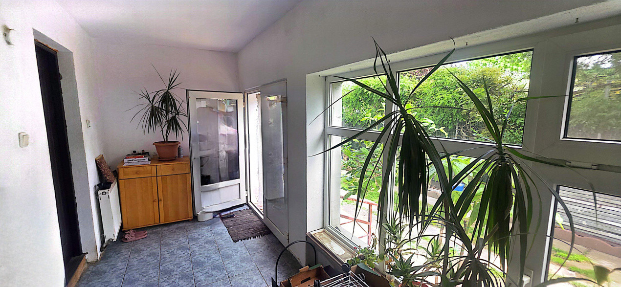 Casa individuala cu 5 camere de vanzare in localitatea Minis 14, foxfort.ro