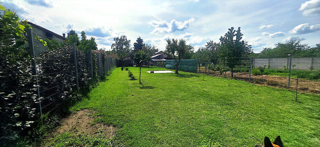Casa individuala cu 5 camere de vanzare in localitatea Minis 15, foxfort.ro