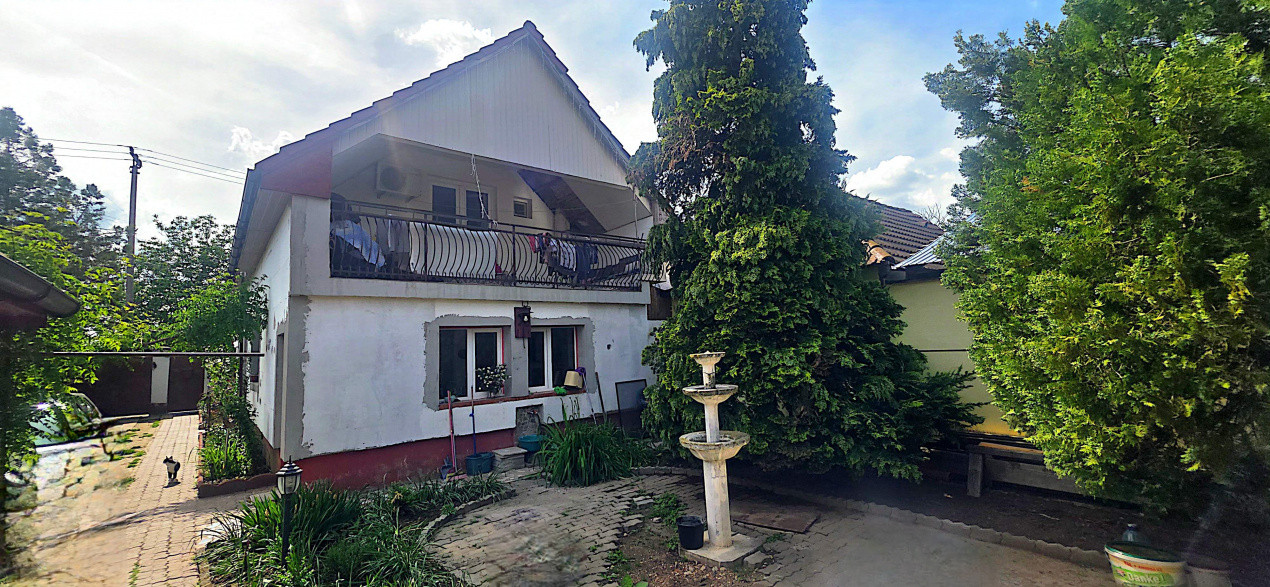 Casa individuala cu 5 camere de vanzare in localitatea Minis 20, foxfort.ro