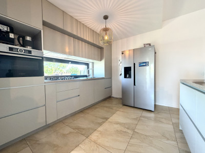 Duplex mobilat complet, 4 camere, teren 430 mp in Sanandrei imagine mica 4, foxfort.ro