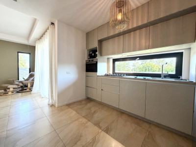 Duplex mobilat complet, 4 camere, teren 430 mp in Sanandrei imagine mica 5, foxfort.ro