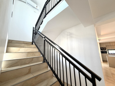 Duplex mobilat complet, 4 camere, teren 430 mp in Sanandrei imagine mica 8, foxfort.ro