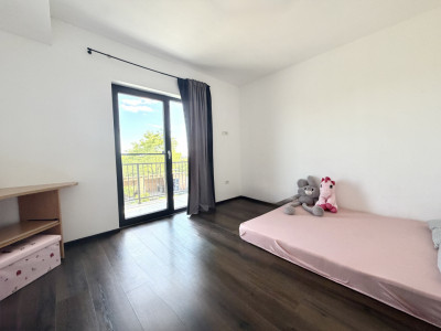 Duplex mobilat complet, 4 camere, teren 430 mp in Sanandrei imagine mica 16, foxfort.ro