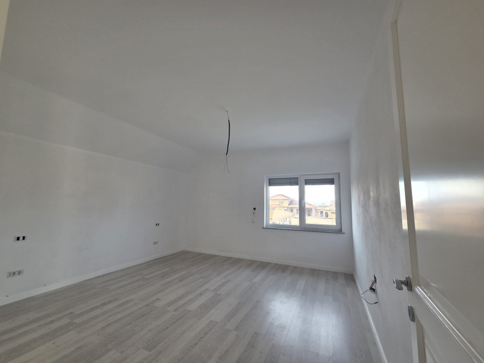 Casa cu 5 camere de 160 mp utili de vanzare in Sagu  8, foxfort.ro