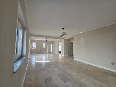 Casa cu 5 camere de 160 mp utili de vanzare in Sagu  imagine mica 3, foxfort.ro