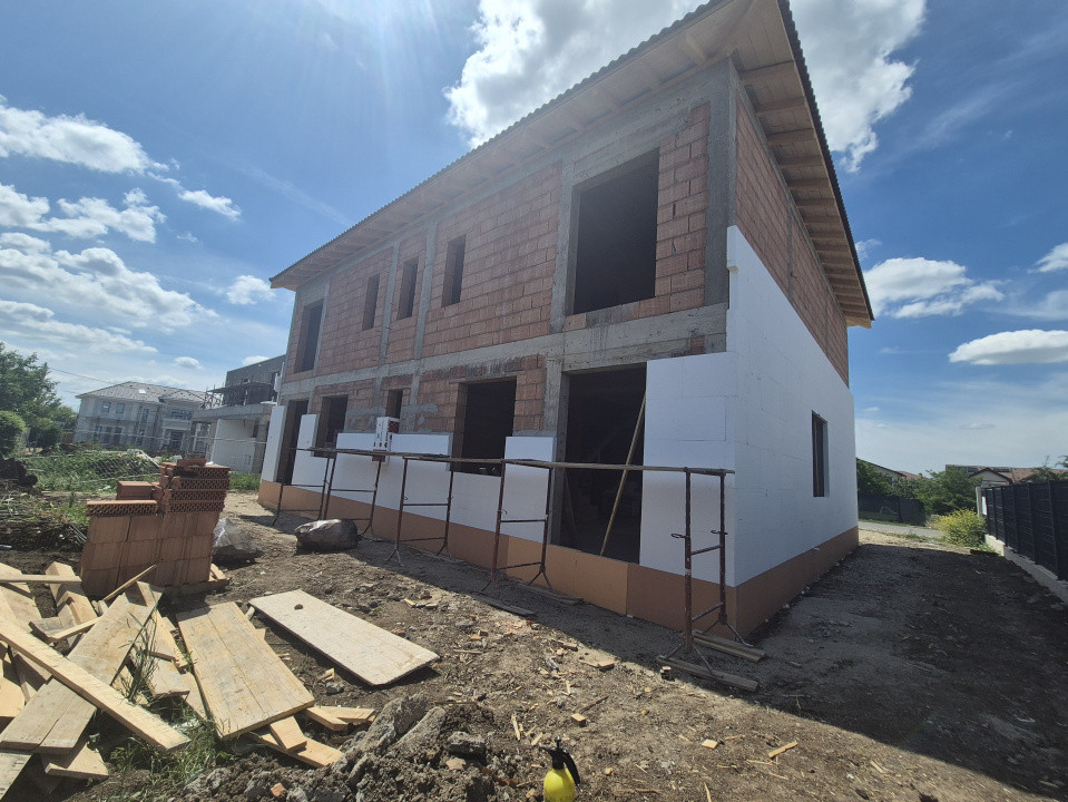 Duplex cu 4 camere de vanzare in localitatea Dumbravita 2, foxfort.ro