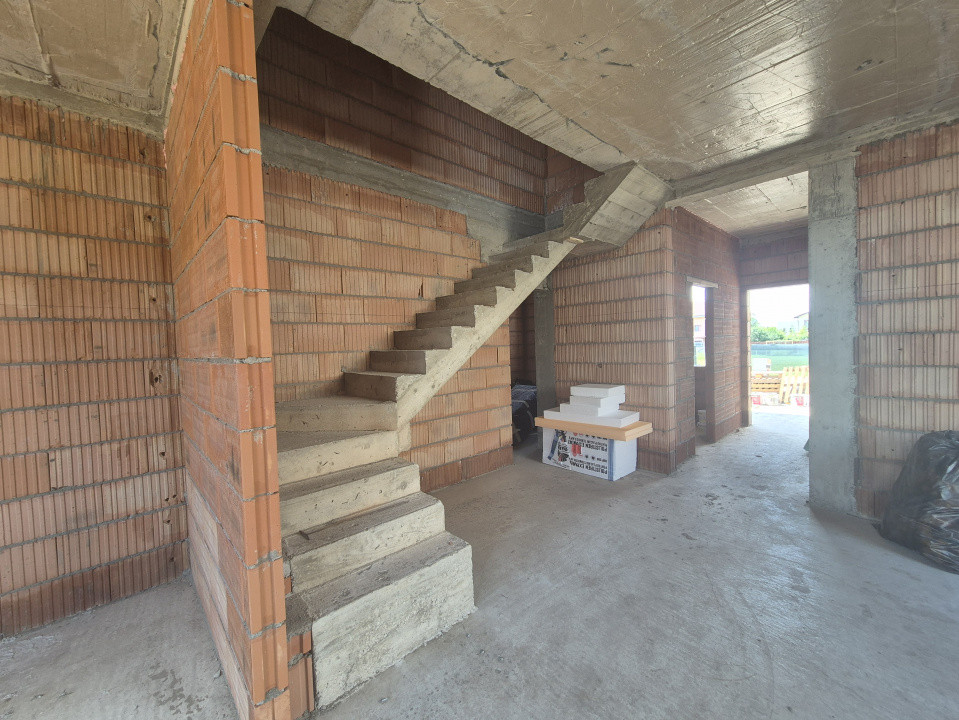 Duplex cu 4 camere de vanzare in localitatea Dumbravita 25, foxfort.ro