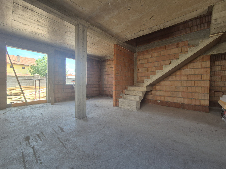 Duplex cu 4 camere de vanzare in localitatea Dumbravita 27, foxfort.ro