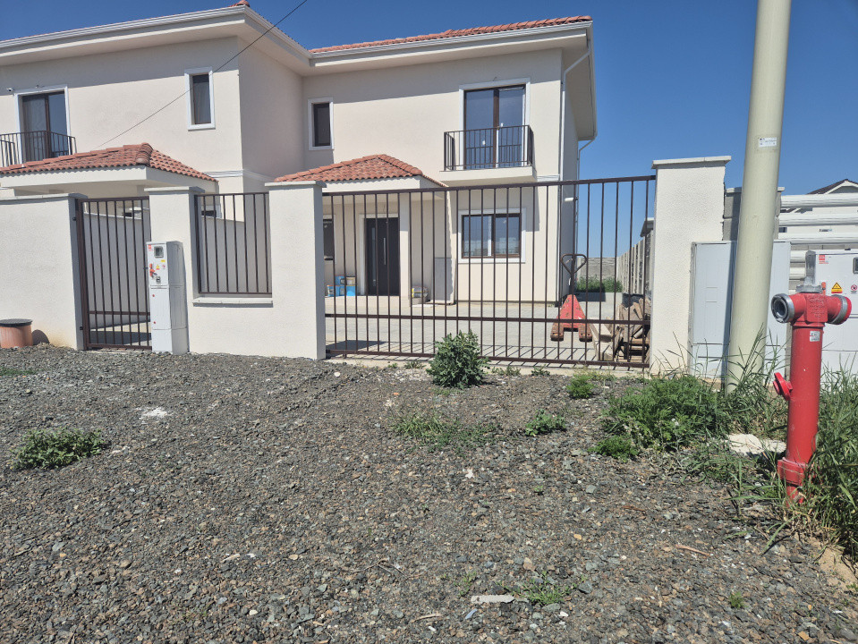 Duplex 5 camere, 105 mp, in Mosnita Noua 6, foxfort.ro