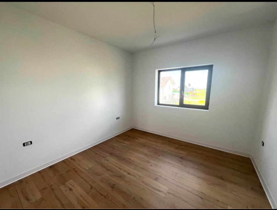 Duplex 5 camere, 105 mp, in Mosnita Noua 12, foxfort.ro
