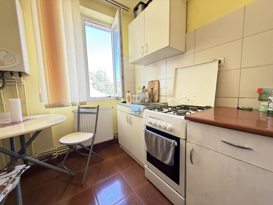 Apartament cu 2 camere, de vanzare in zona Complex Studentesc 3, foxfort.ro