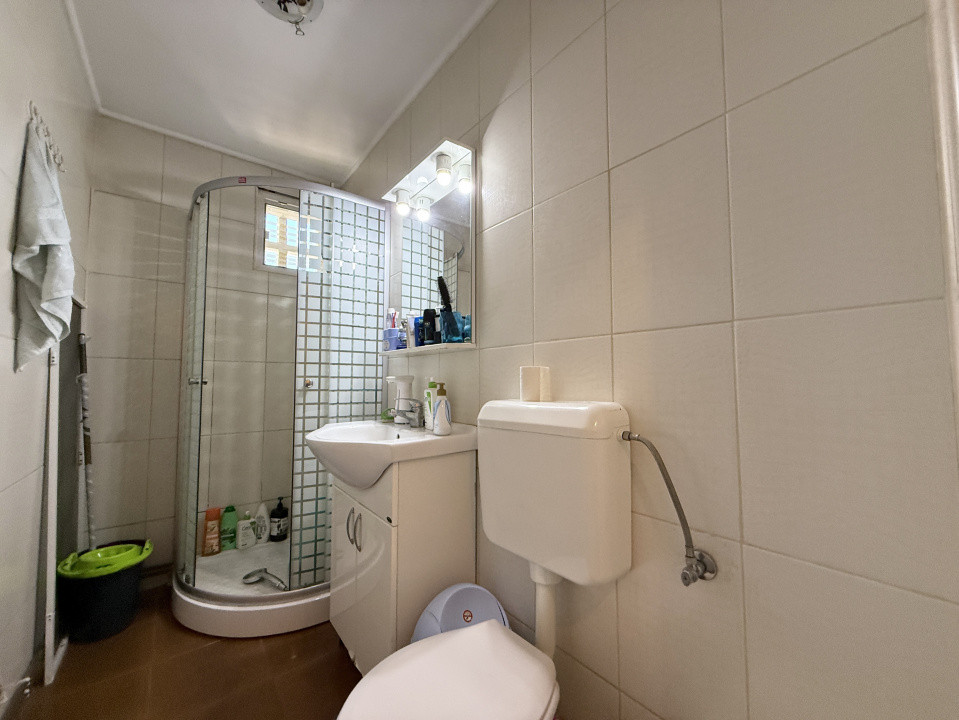 Apartament cu 2 camere, de vanzare in zona Complex Studentesc 14, foxfort.ro