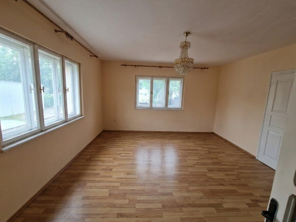 Casa cu 3 camere si teren de 2096 mp in Ianova 2, foxfort.ro