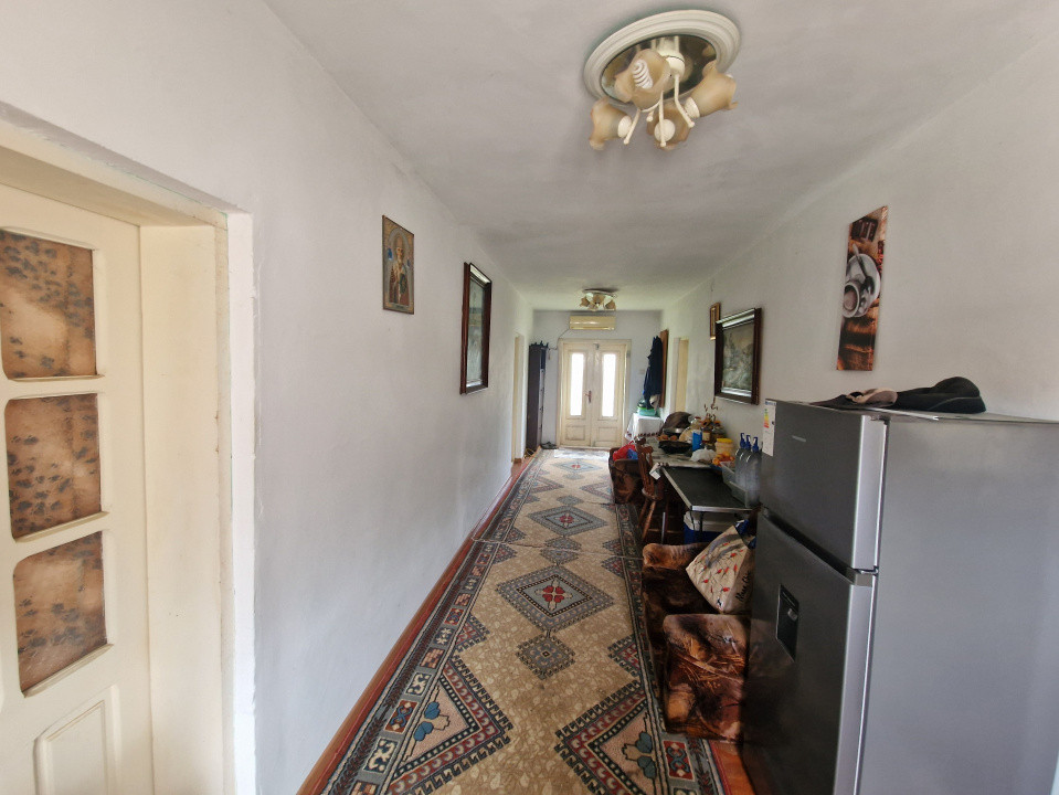 Casa cu 3 camere si teren de 2096 mp in Ianova 5, foxfort.ro