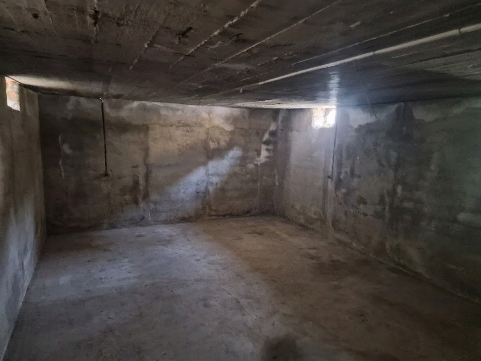 Casa cu 3 camere si teren de 2096 mp in Ianova 18, foxfort.ro