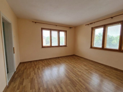 Casa cu 3 camere si teren de 2096 mp in Ianova imagine mica 3, foxfort.ro
