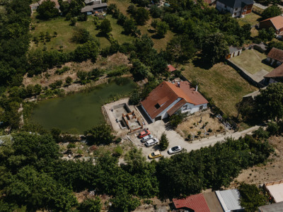 Casa individuala cu 8 camere si lac cu pesti, teren 4424 mp - Jebel imagine mica 32, foxfort.ro