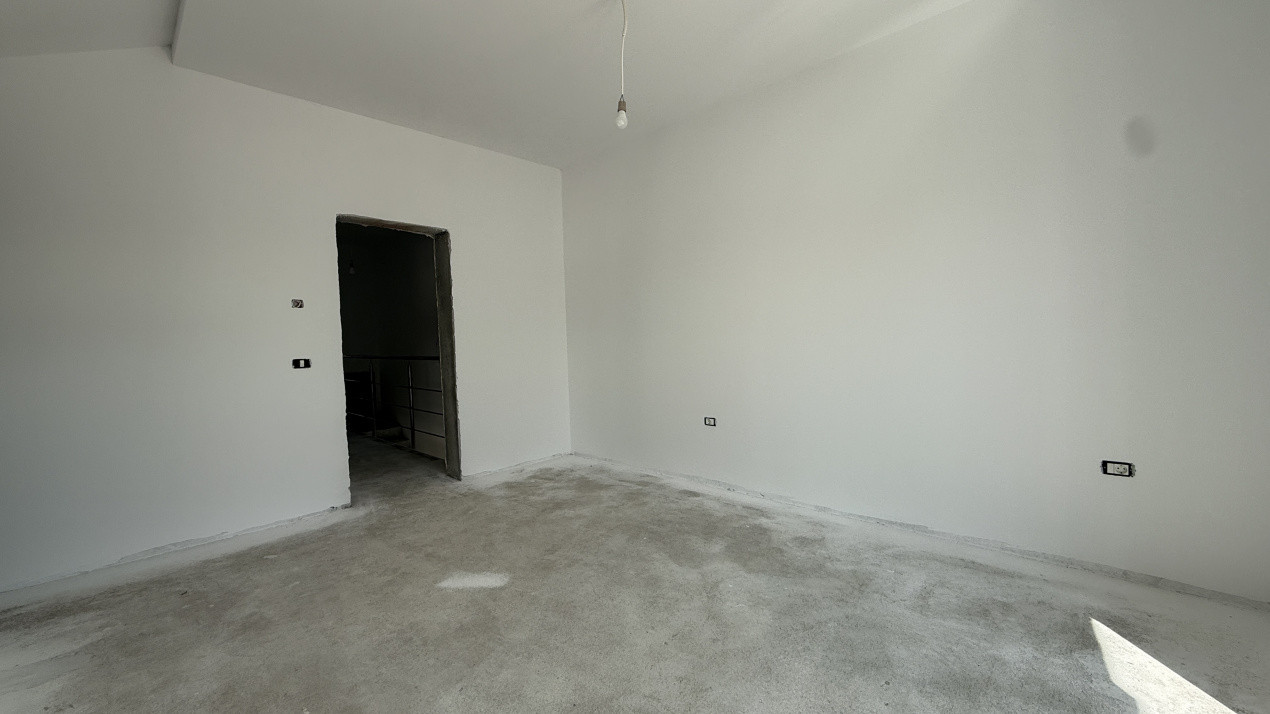 Duplex de vanzare 4 camere, langa Mega Image - Mosnita Noua 6, foxfort.ro