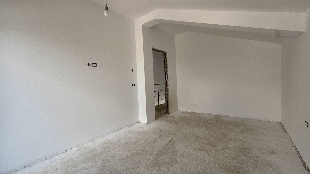 Duplex de vanzare 4 camere, langa Mega Image - Mosnita Noua 8, foxfort.ro