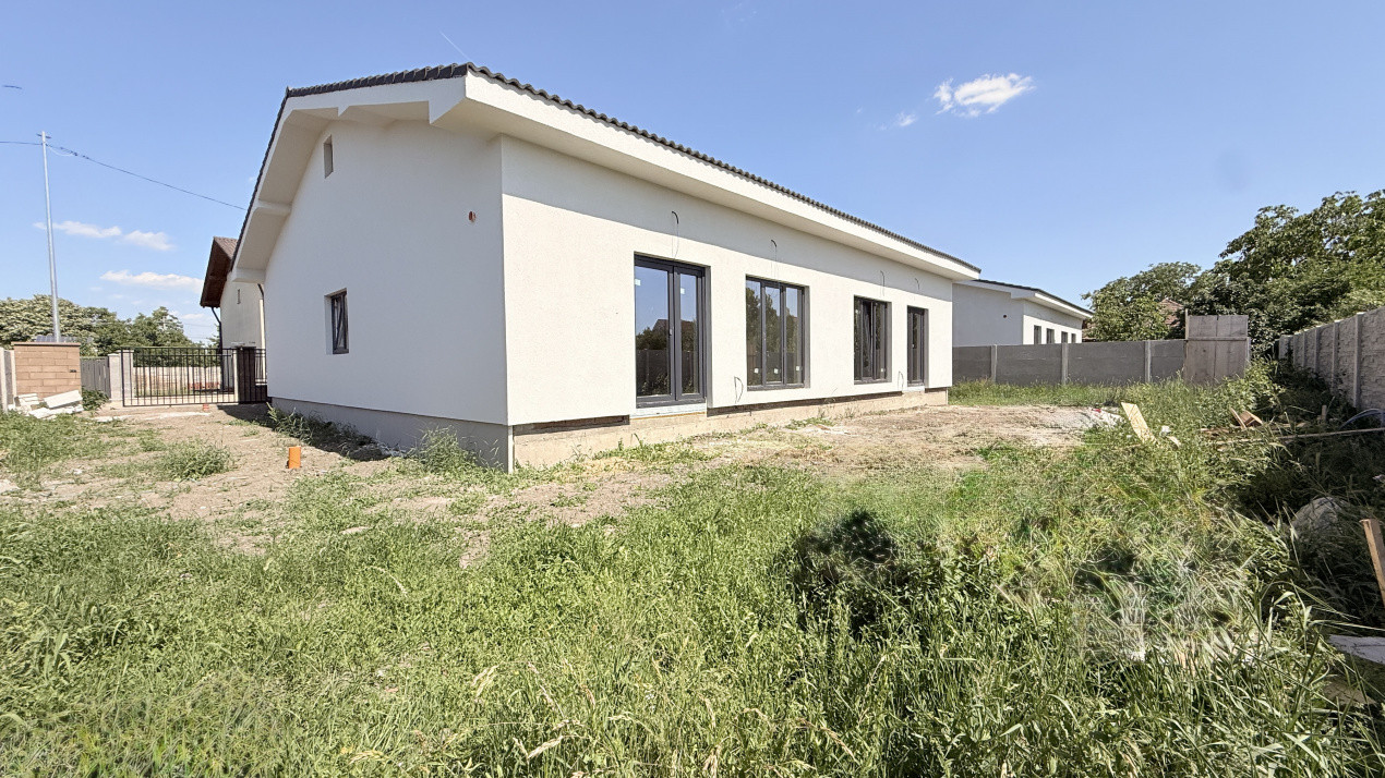 Duplex de vanzare pe parter, 3 camere - Mosnita Veche - Centru 1, foxfort.ro
