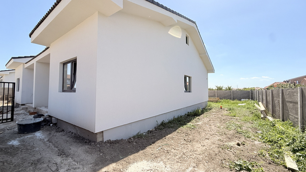 Duplex de vanzare pe parter, 3 camere - Mosnita Veche - Centru 2, foxfort.ro