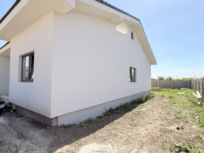 Duplex de vanzare pe parter, 3 camere - Mosnita Veche - Centru imagine mica 2, foxfort.ro