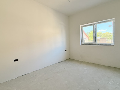 Duplex de vanzare pe parter, 3 camere - Mosnita Veche - Centru imagine mica 9, foxfort.ro