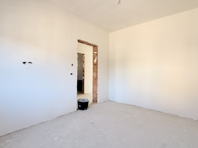 Duplex de vanzare pe parter, 3 camere - Mosnita Veche - Centru imagine mica 10, foxfort.ro