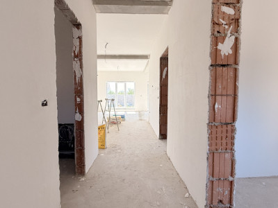 Duplex de vanzare pe parter, 3 camere - Mosnita Veche - Centru imagine mica 12, foxfort.ro