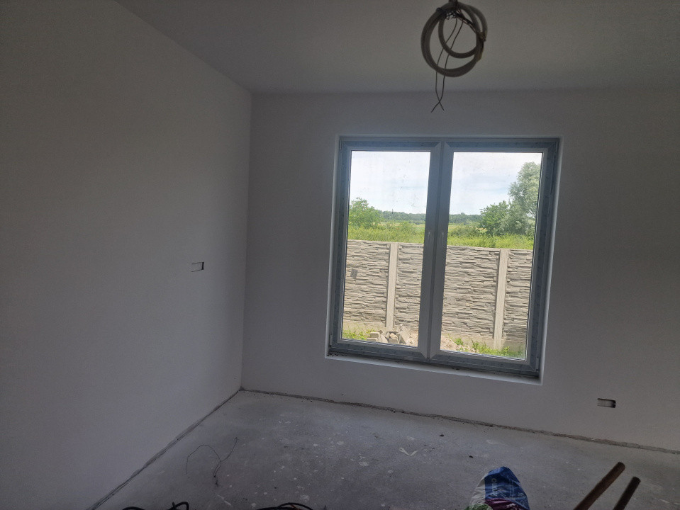 Casa cu 5 camere, 617 mp teren, Mosnita Veche 5, foxfort.ro