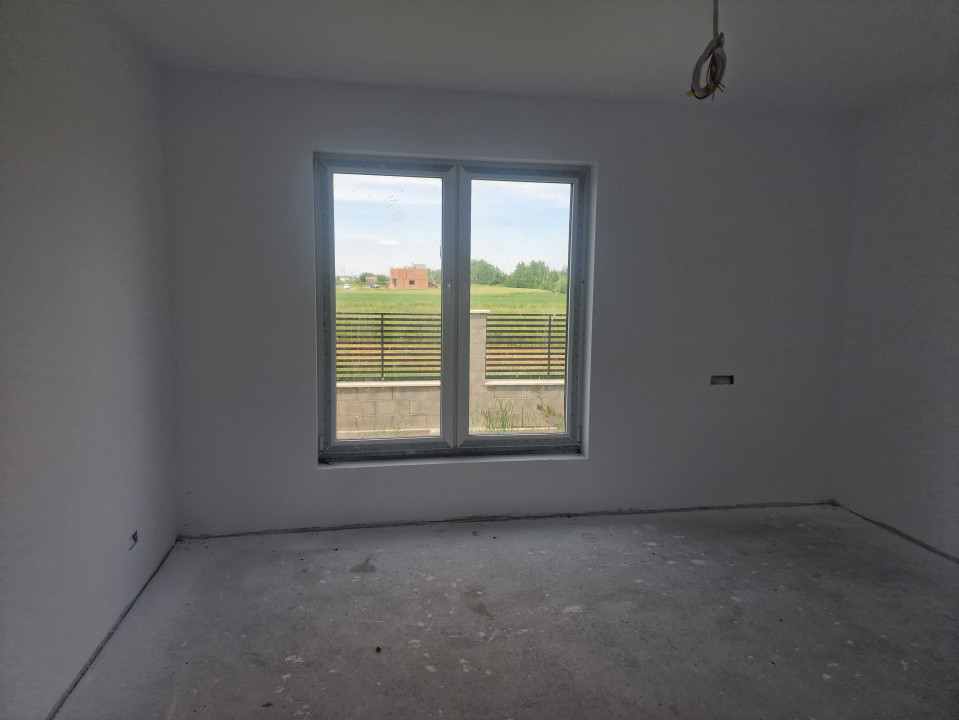 Casa cu 5 camere, 617 mp teren, Mosnita Veche 6, foxfort.ro