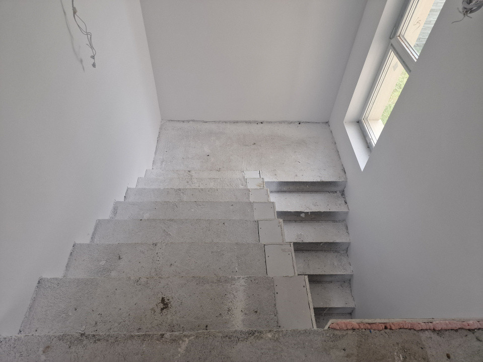 Casa cu 5 camere, 617 mp teren, Mosnita Veche 17, foxfort.ro