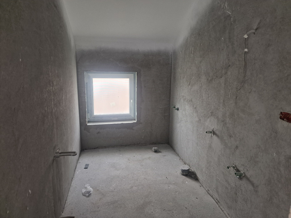 Casa cu 5 camere, 617 mp teren, Mosnita Veche 20, foxfort.ro