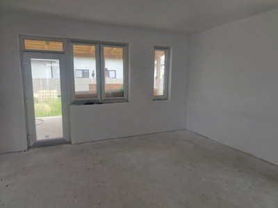 Casa cu 5 camere, 617 mp teren, Mosnita Veche imagine mica 3, foxfort.ro