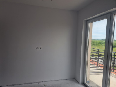 Casa cu 5 camere, 617 mp teren, Mosnita Veche imagine mica 23, foxfort.ro