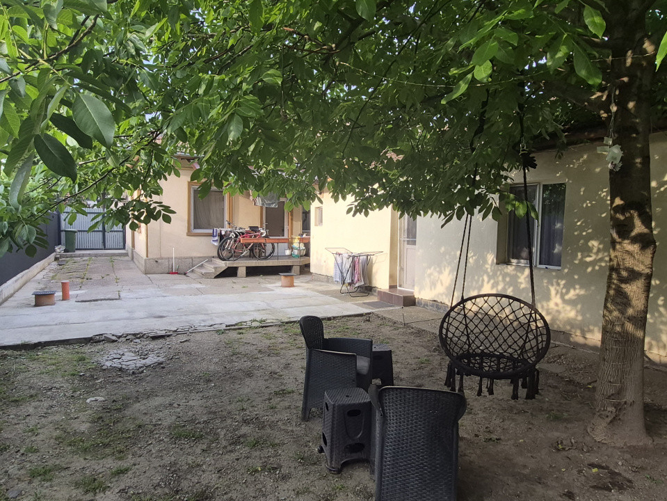 Casa individuala cu 2 spatii comerciale inchiriate – zona Lipovei 2, foxfort.ro