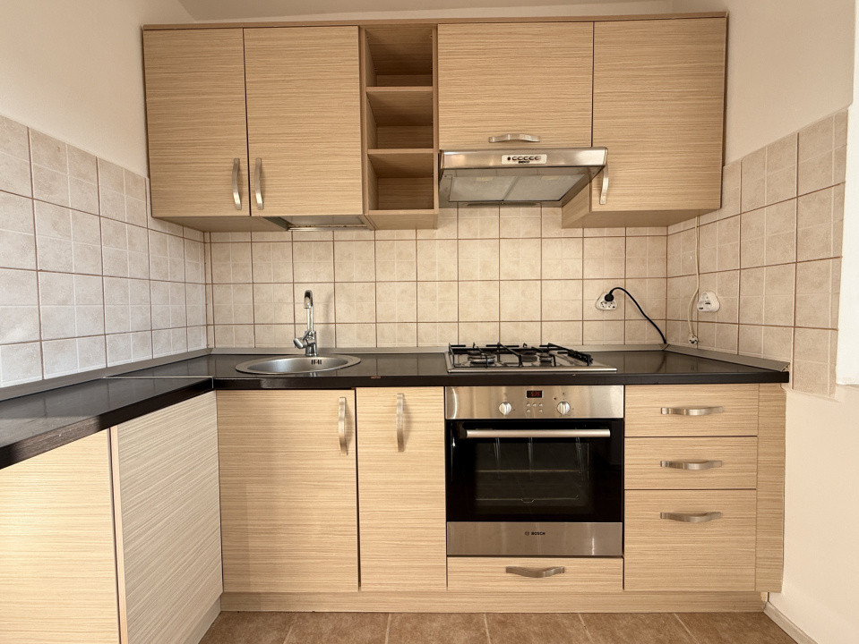 Apartament cu 3 camere de vanzare in Timisoara, zona Aradului 23, foxfort.ro