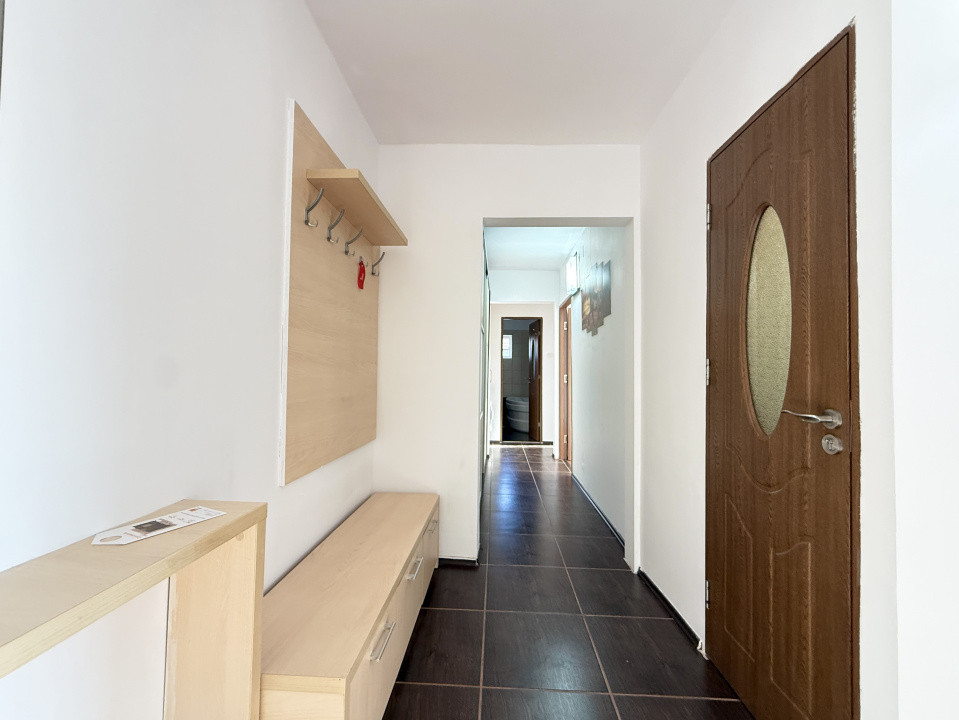 Apartament cu 3 camere de vanzare in Timisoara, zona Aradului 28, foxfort.ro