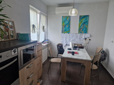 Duplex de vanzare cu 4 camere, cu teren de 303 mp, Ghiroda imagine mica 10, foxfort.ro