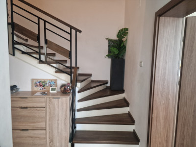 Duplex de vanzare cu 4 camere, cu teren de 303 mp, Ghiroda imagine mica 15, foxfort.ro