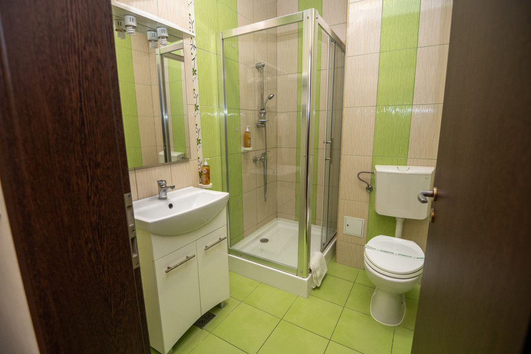 Hotel Miky Arad de vanzare bussiness operational functional - 38 camere 20, foxfort.ro