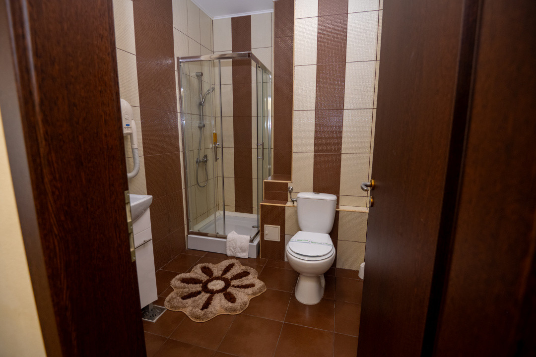 Hotel Miky Arad de vanzare bussiness operational functional - 38 camere 22, foxfort.ro