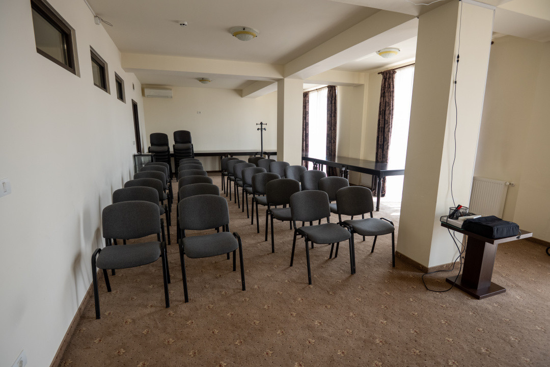 Hotel Miky Arad de vanzare bussiness operational functional - 38 camere 29, foxfort.ro