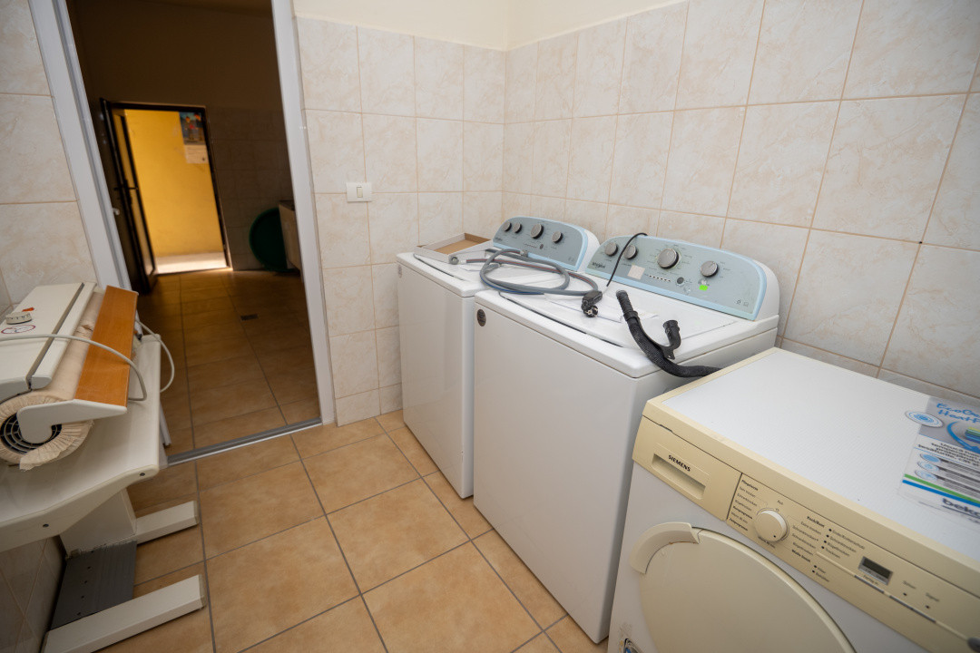 Hotel Miky Arad de vanzare bussiness operational functional - 38 camere 52, foxfort.ro