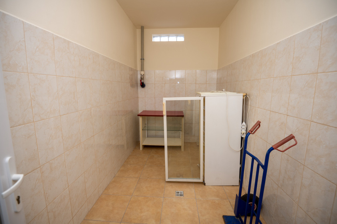 Hotel Miky Arad de vanzare bussiness operational functional - 38 camere 55, foxfort.ro