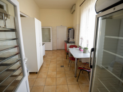 Hotel Miky Arad de vanzare bussiness operational functional - 38 camere imagine mica 42, foxfort.ro
